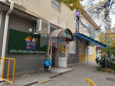 Здание 1 000 м2 с арендаторами
